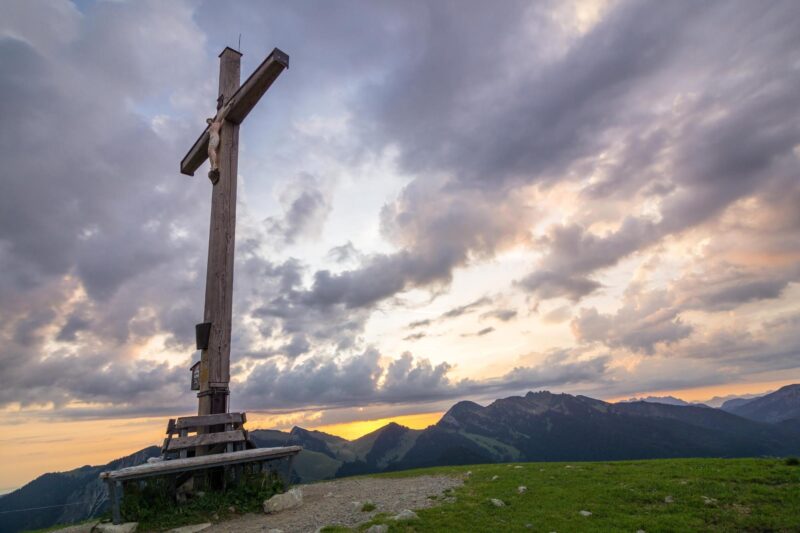 zdjęcie końca krzyża, rekolekcje w zakopanem